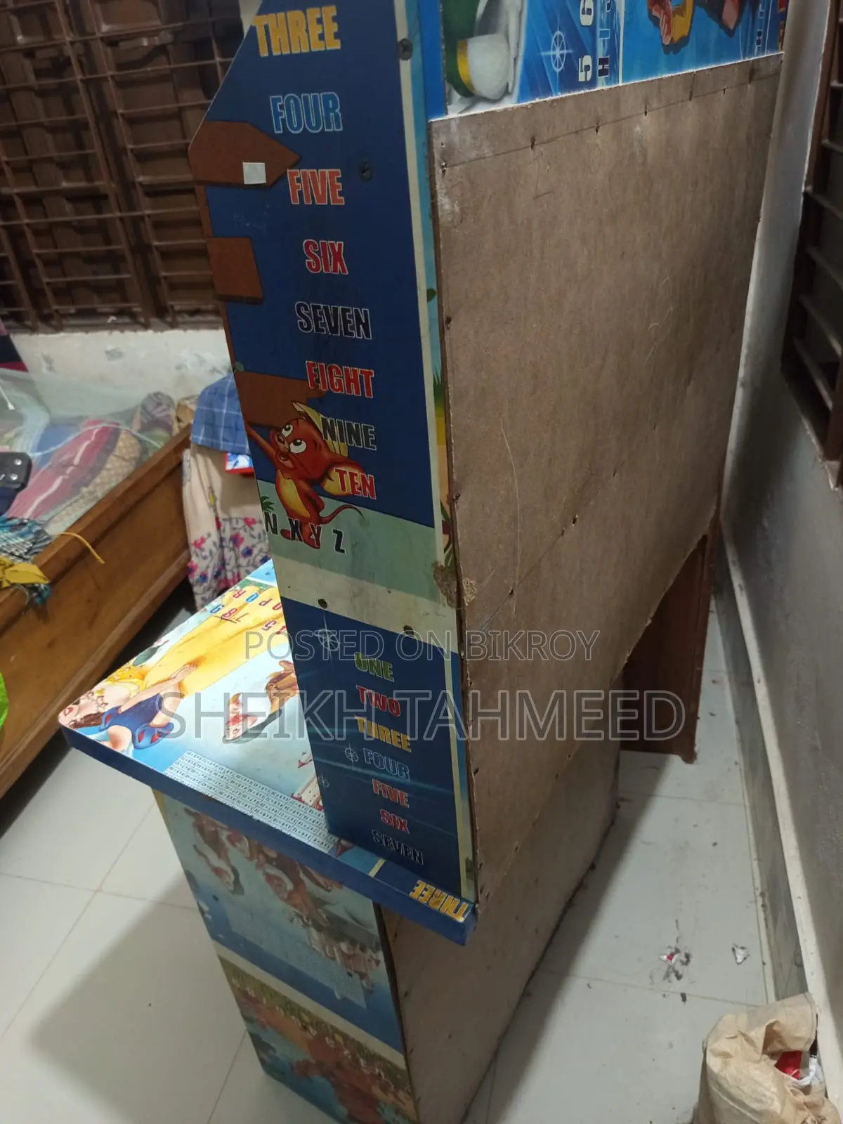 Reading Table