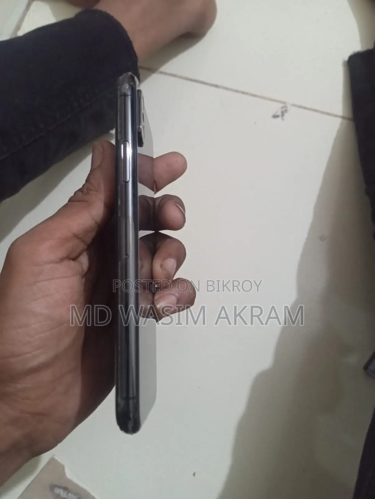 অ্যাপল আইফোন এক্সএস ৬৪ জিবি ব্ল্যাক