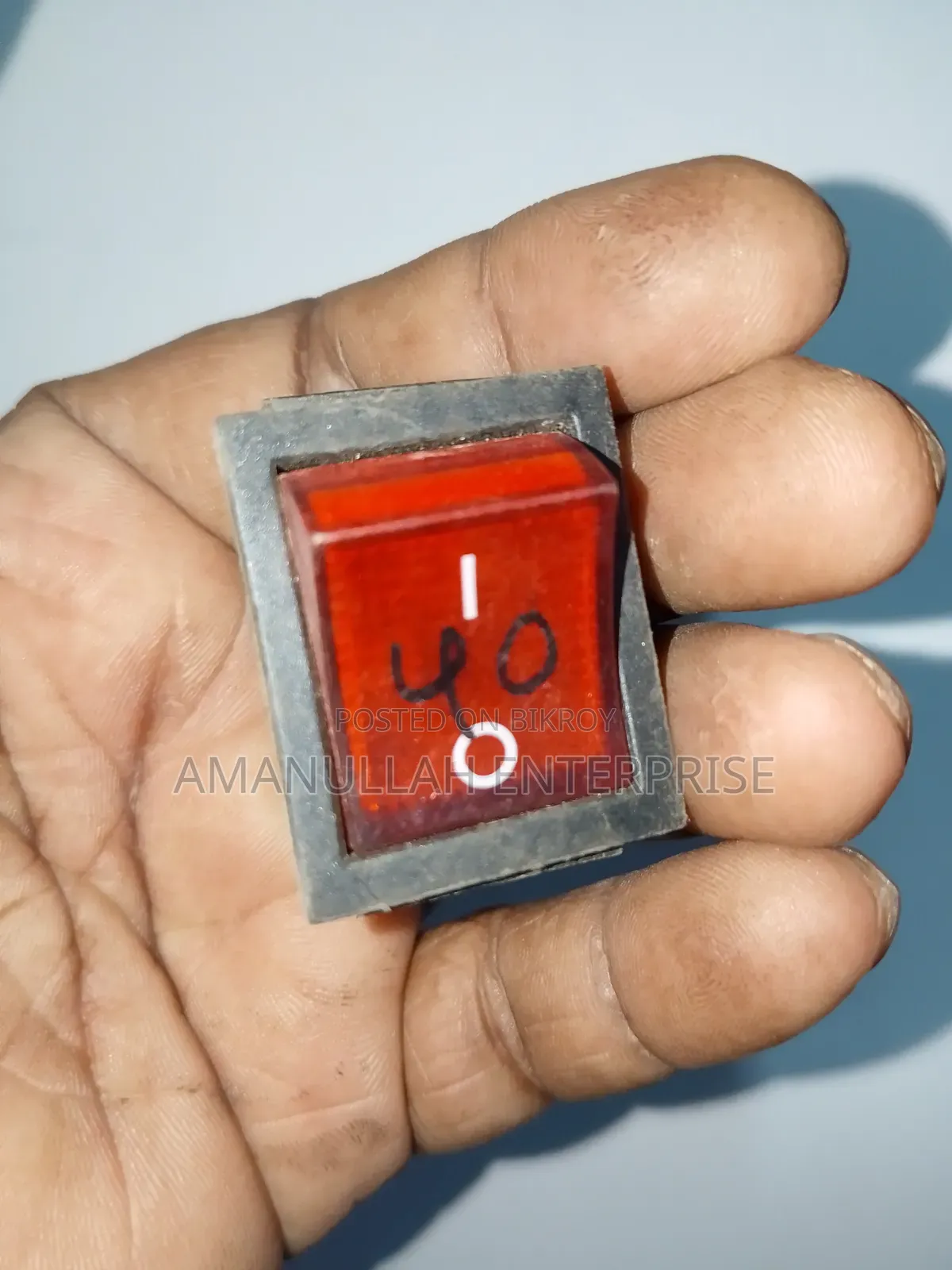4-Pin Illuminated Red Rocker Switch (16A 250V AC) | Buy Online(2 Pcs)