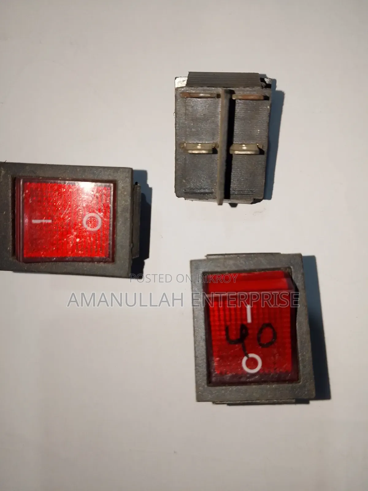 4-Pin Illuminated Red Rocker Switch (16A 250V AC) | Buy Online(2 Pcs)