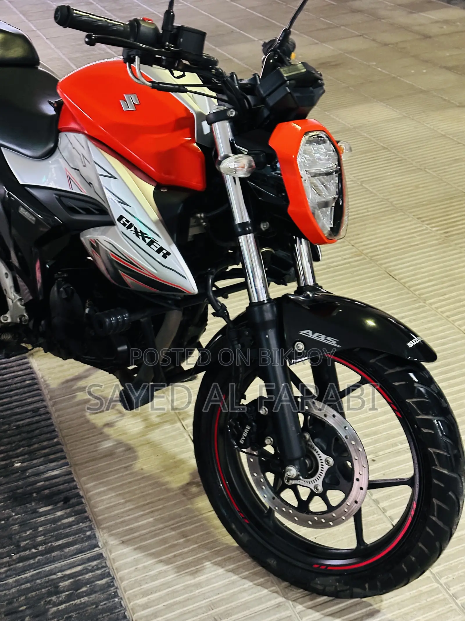 Suzuki Gixxer Fi ABS 2024 Orange