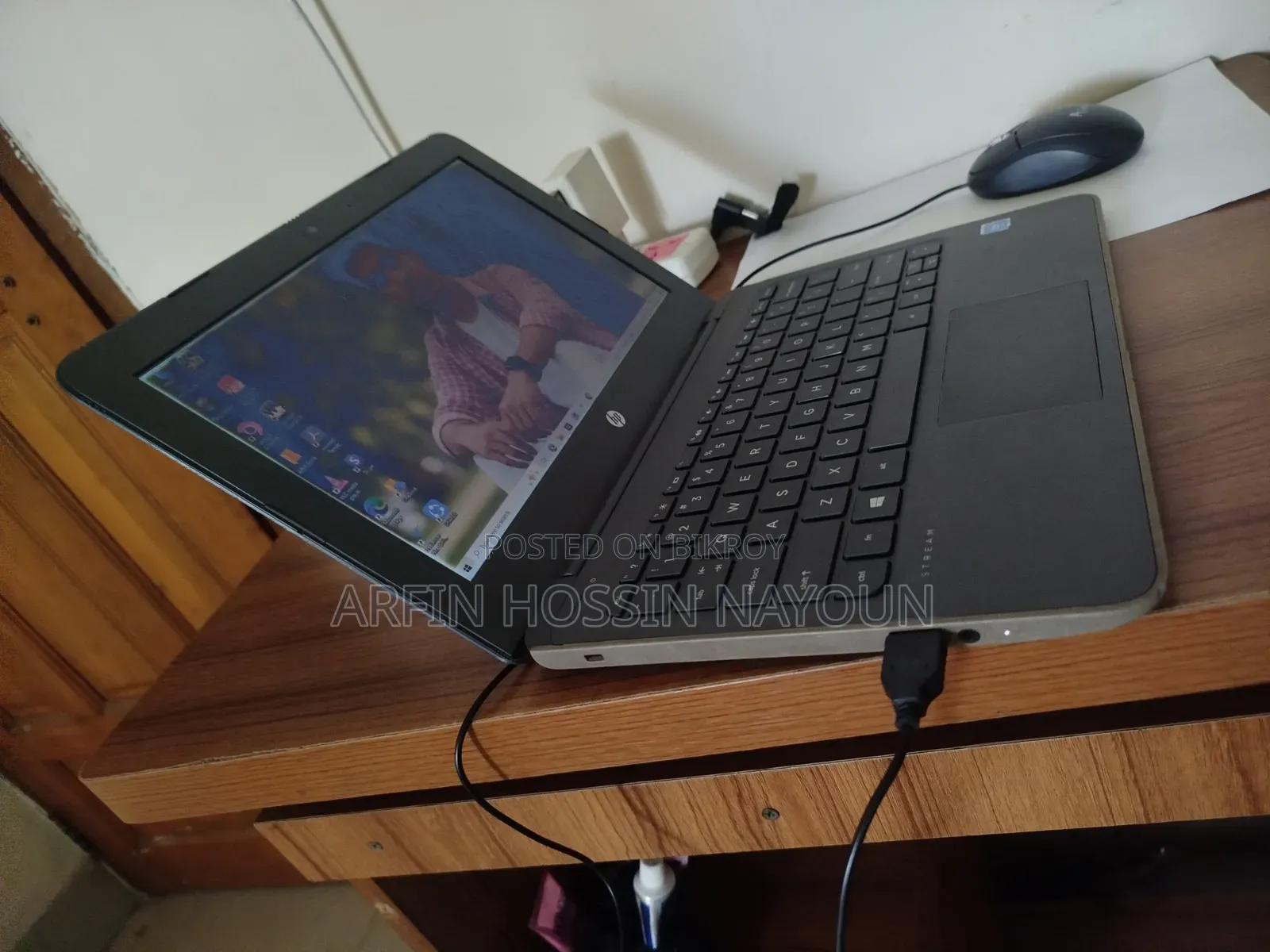 Laptop HP Stream 11 Pro G4 Ee 4GB HDD 72GB
