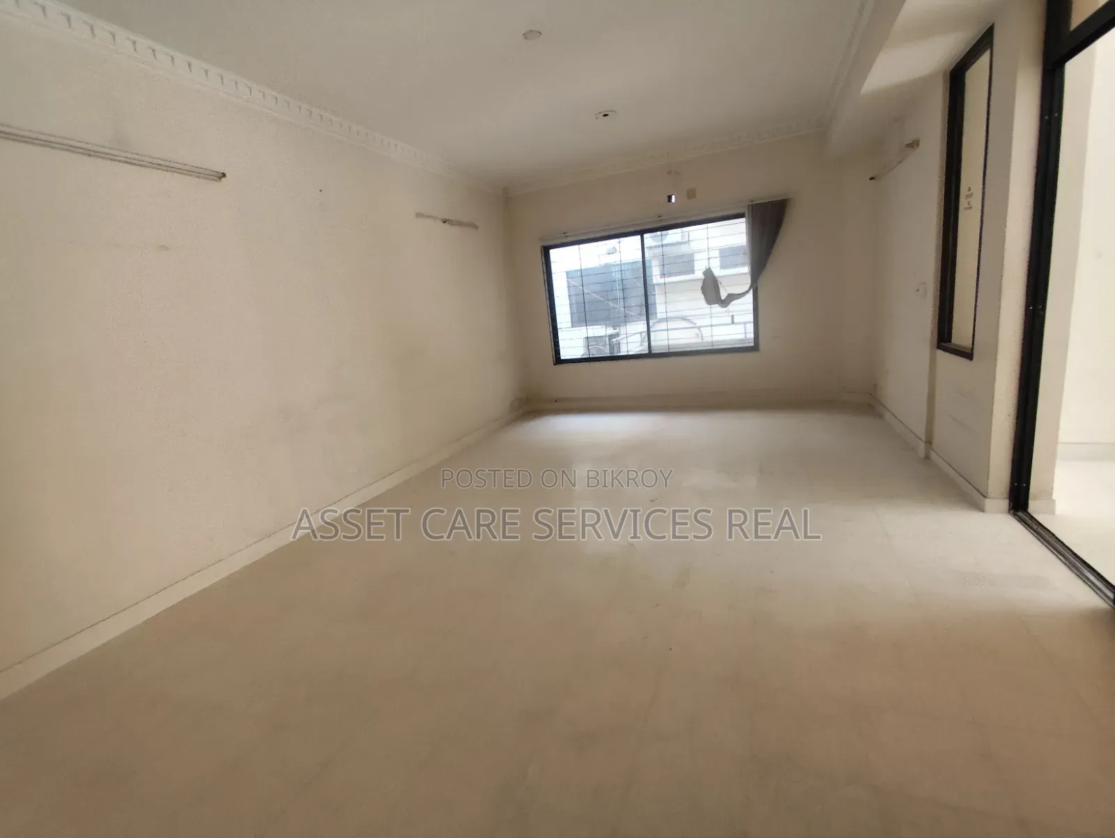 2200-SQFT Office Space Rent Baridhara Diplomatic Zone