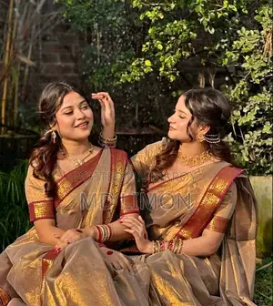 প্রিমিয়াম নকশি পাইর শাড়ি