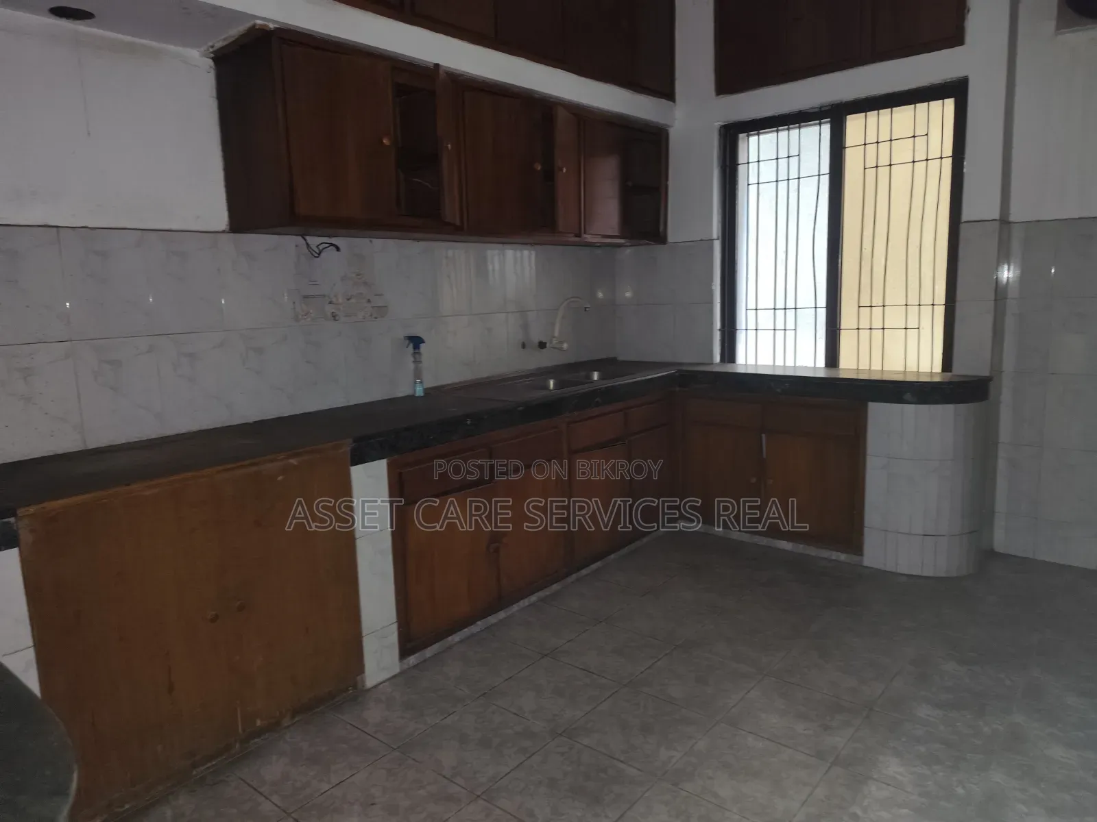4200-SQFT Office Space Rent Baridhara Diplomatic Zone