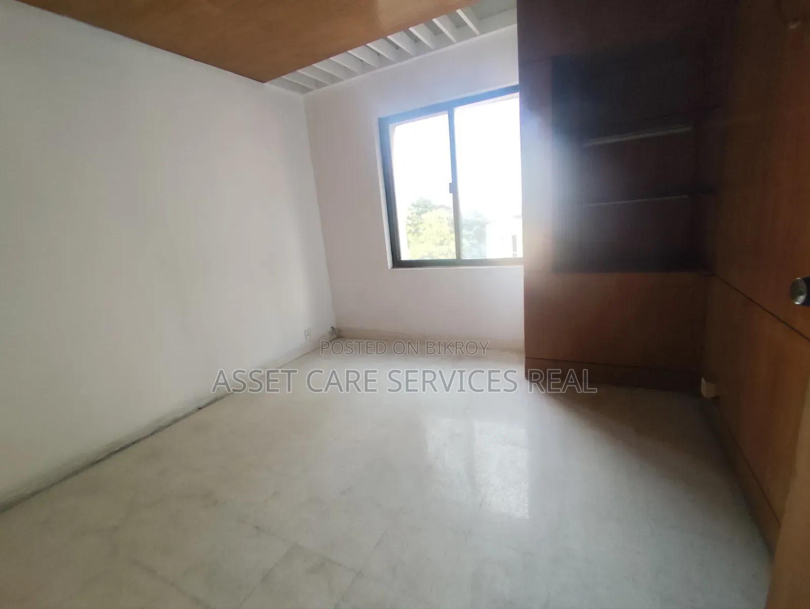 4200-SQFT Office Space Rent Baridhara Diplomatic Zone
