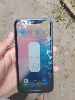 Apple iPhone 11 64 GB Black