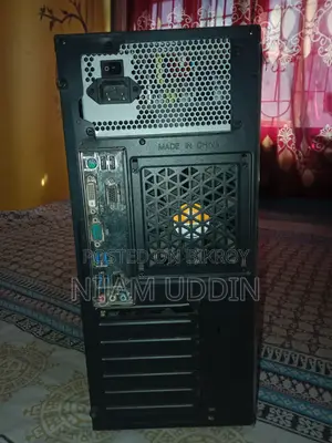 Desktop Computer Microsoft 4GB Intel SSD 500GB