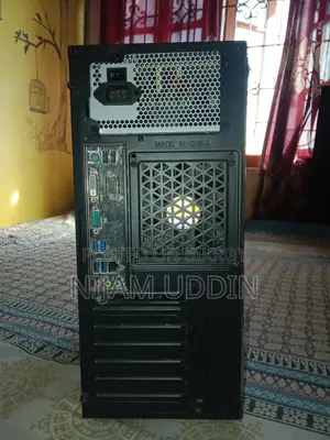 Desktop Computer Microsoft 4GB Intel SSD 500GB