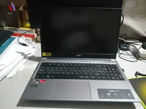 Laptop Acer Aspire Lite 15 16GB AMD Ryzen 5 SSD 512GB