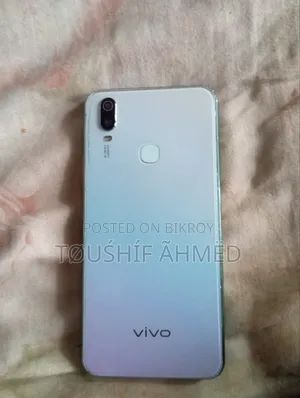 Vivo Y11 32 GB Blue