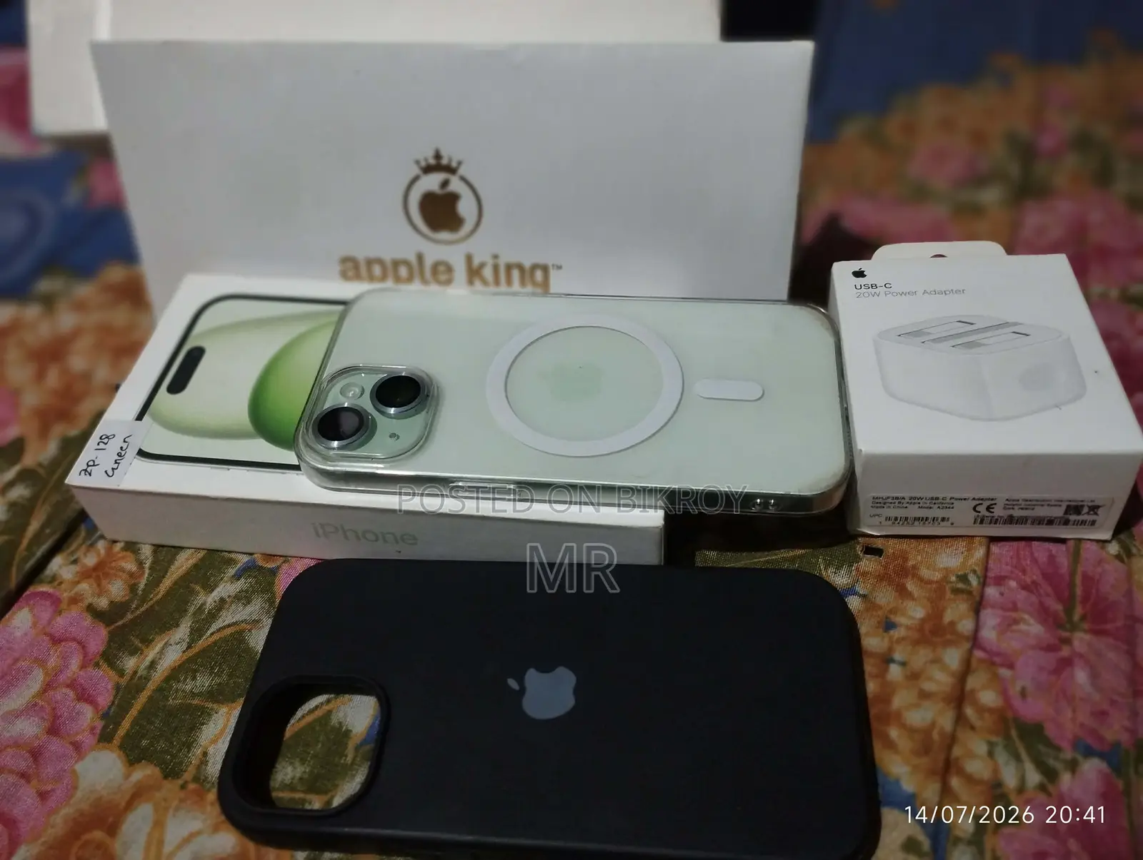 Apple iPhone 15 128 GB Green