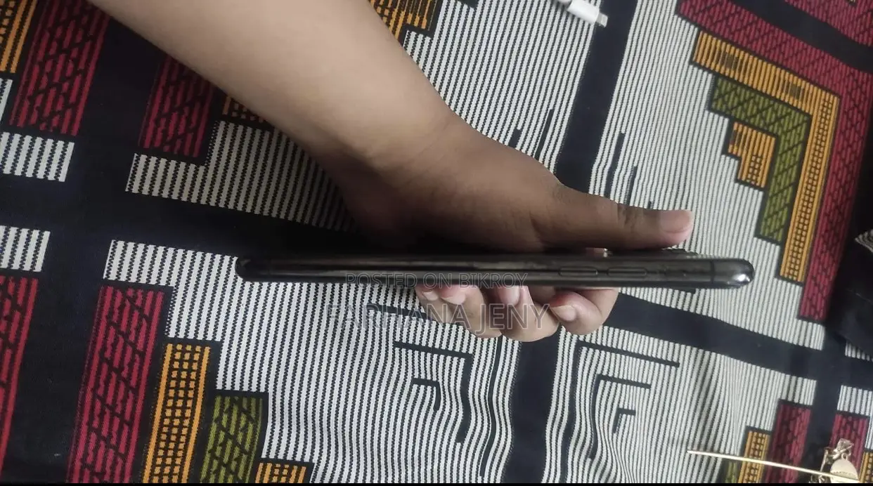 অ্যাপল আইফোন ১১ প্রো ম্যাক্স ২৫৬ জিবি ব্ল্যাক
