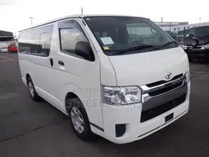 Toyota HiAce 2021 White