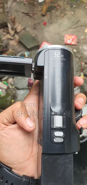 ভিডিও ক্যামেরা
