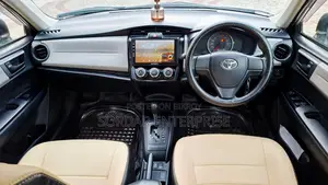 Toyota Axio 2013 Silver