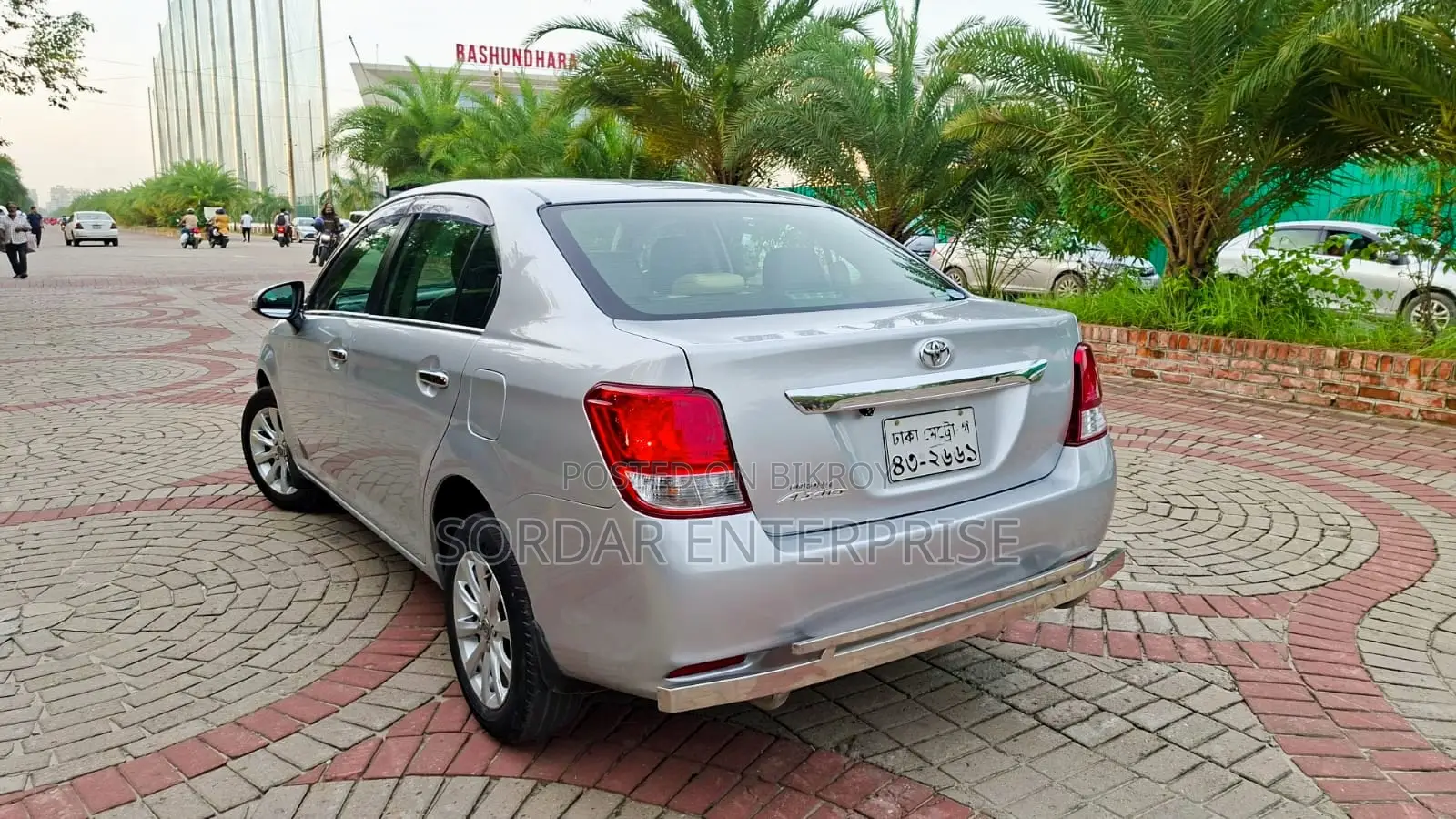 Toyota Axio 2013 Silver