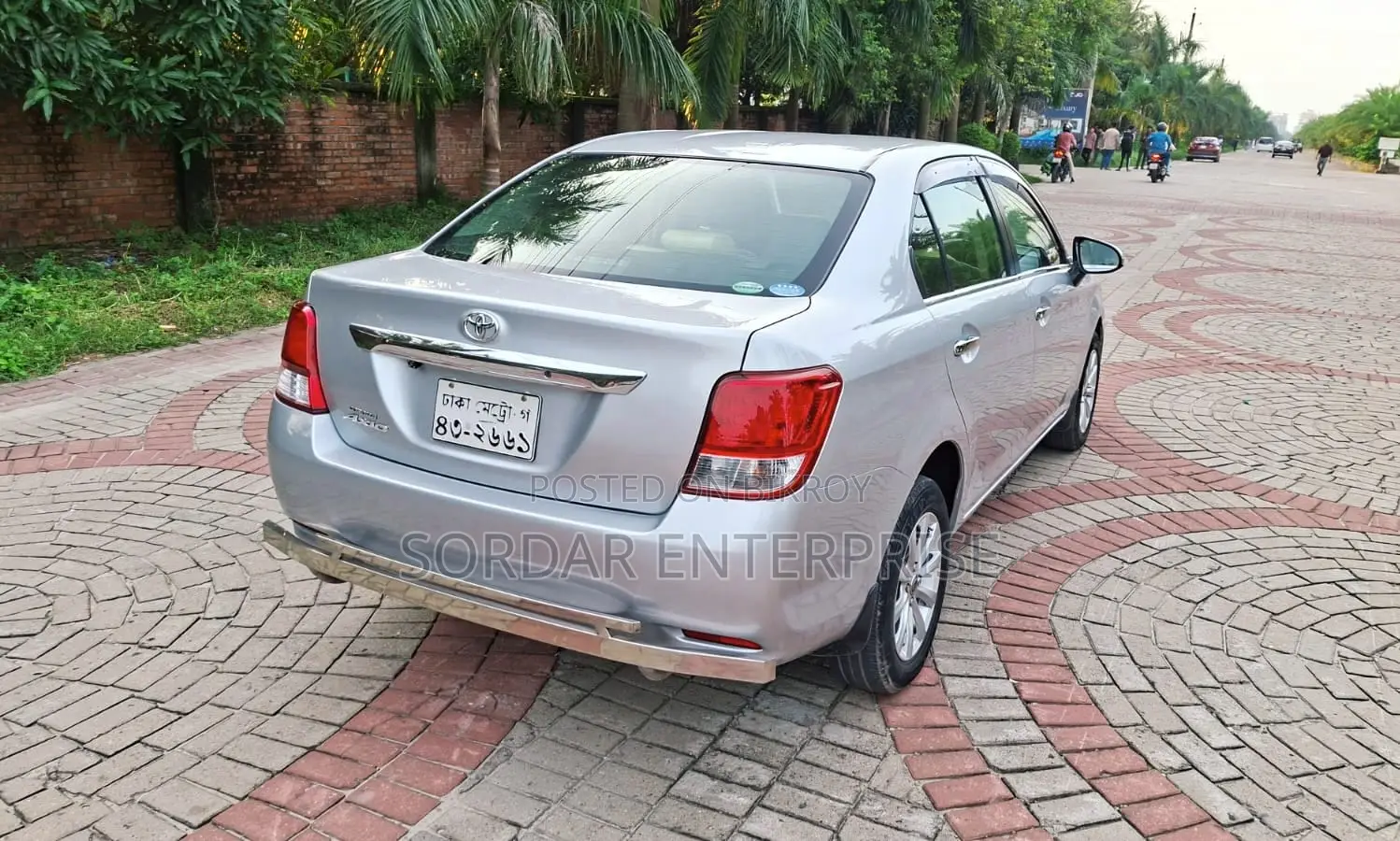 Toyota Axio 2013 Silver