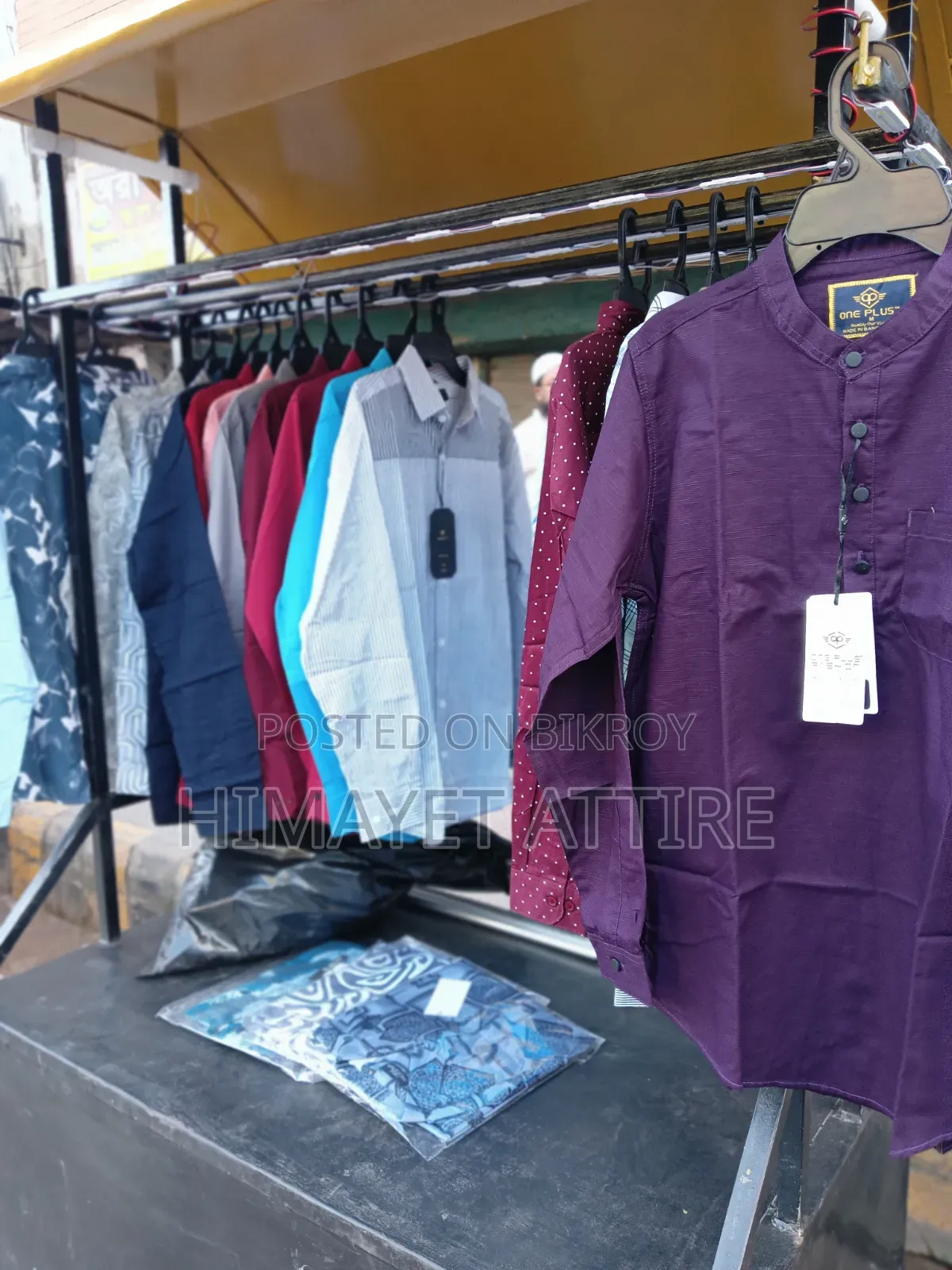 Mobile Clothing Store