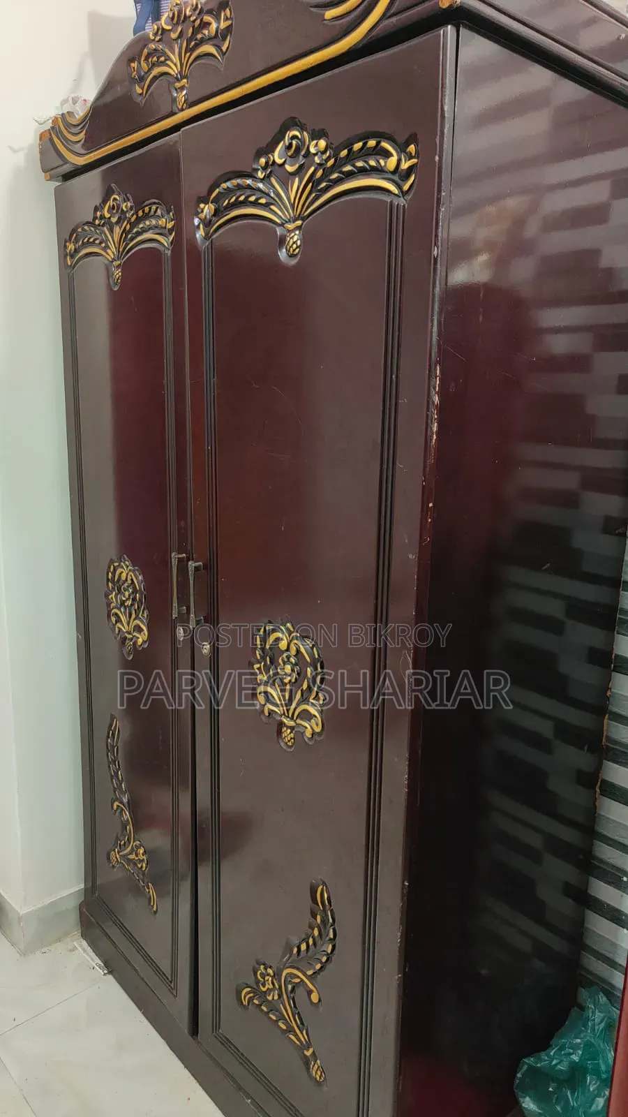 Almirah for sale