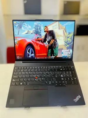 Laptop Lenovo Thinkpad E16 G1 16GB Intel Core i7 SSD 512GB