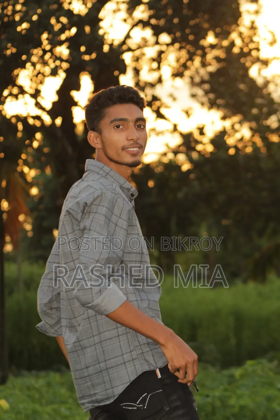 Canon 600D With Zoom Lens 75-300