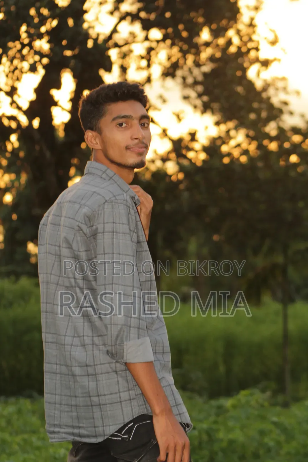 Canon 600D With Zoom Lens 75-300