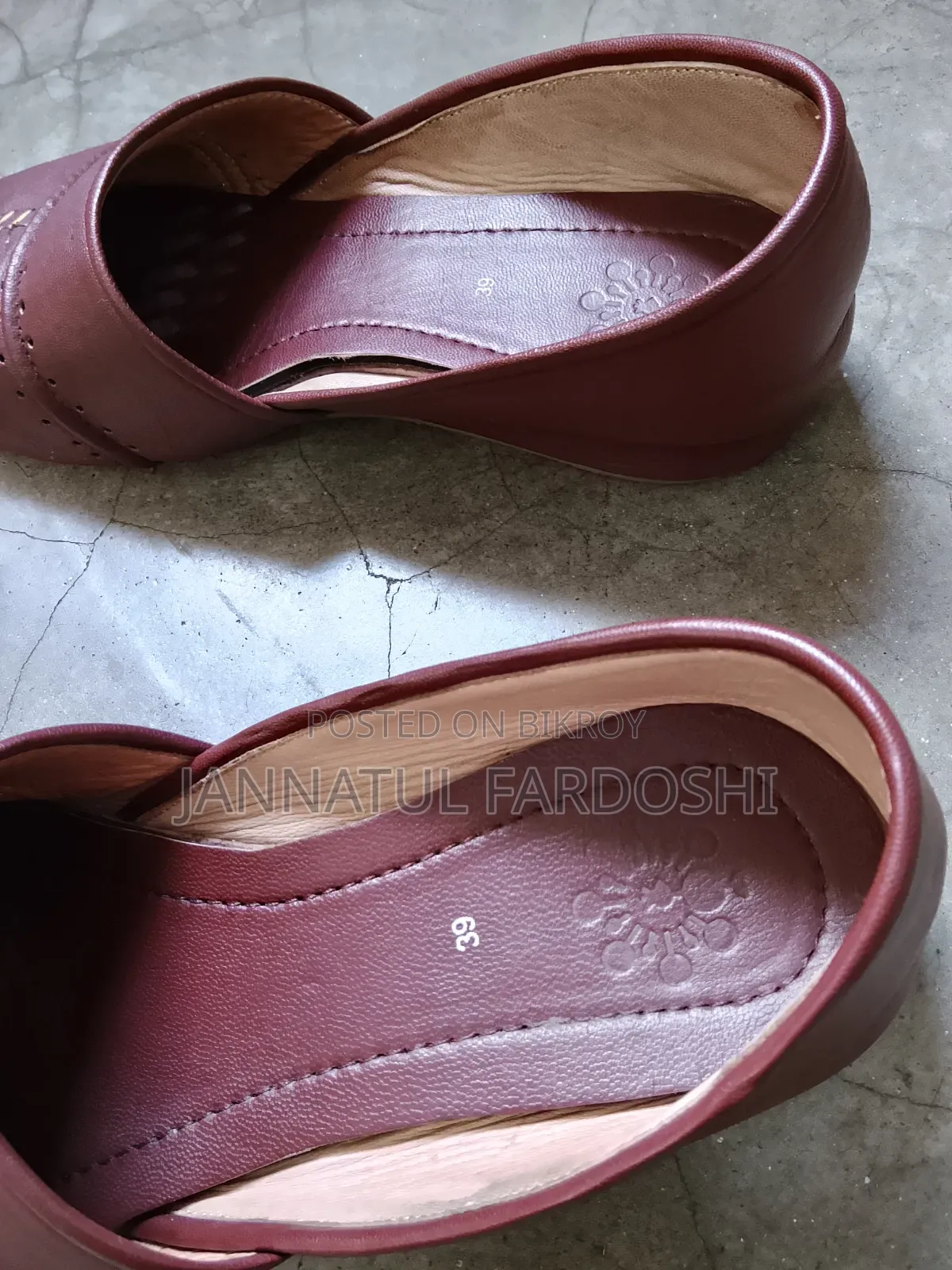 Aarong Shoes