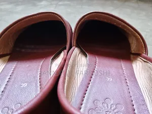 Aarong Shoes