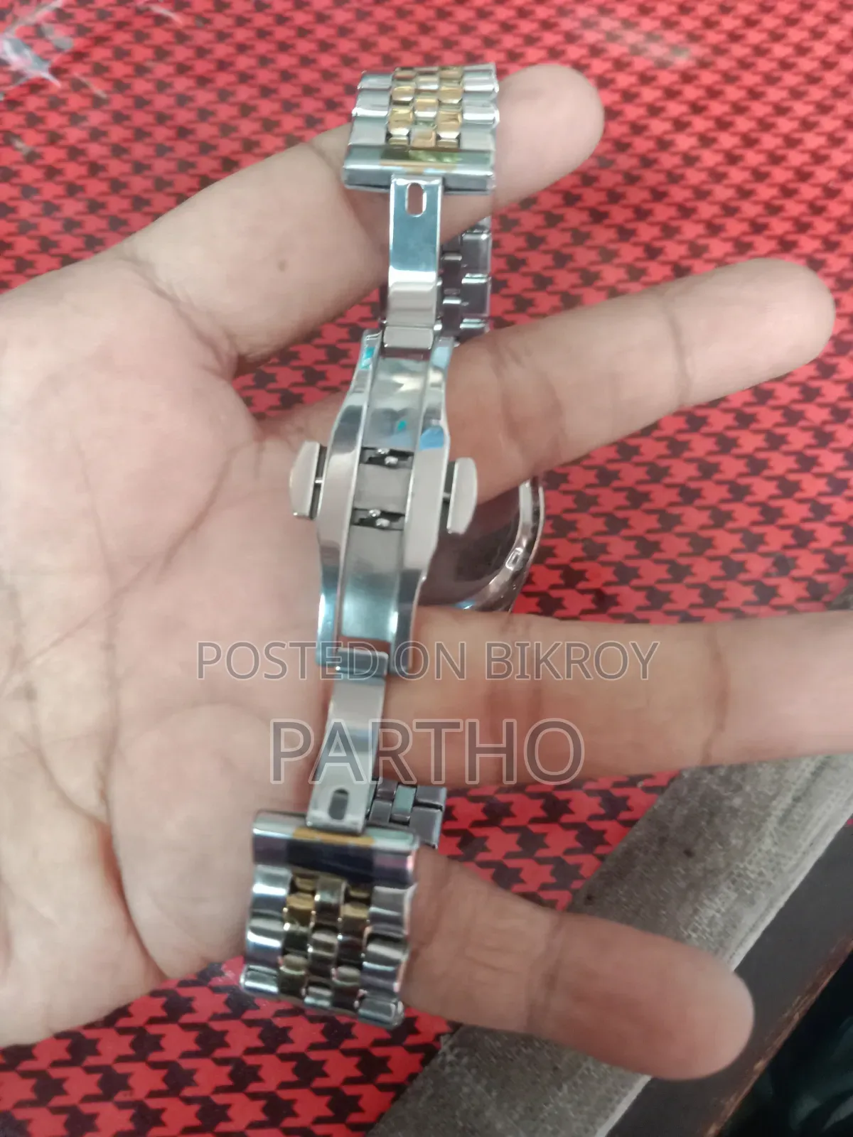 ব্র্যান্ড ঘড়ি