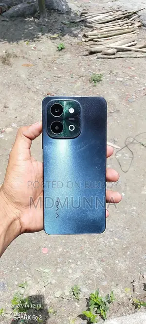 Vivo Y28 256 GB Blue
