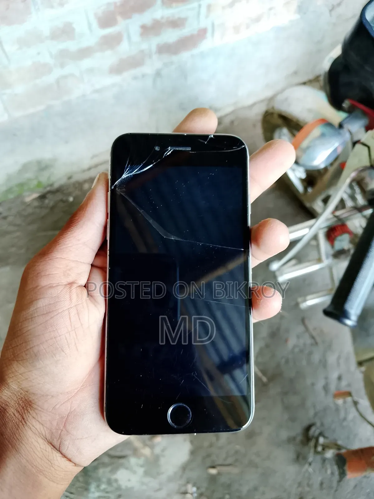 অ্যাপল আইফোন ৬ ৬৪ জিবি গ্রে