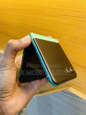 মোটোরোলা রেজার ৬০ ২৫৬ জিবি সবুজ