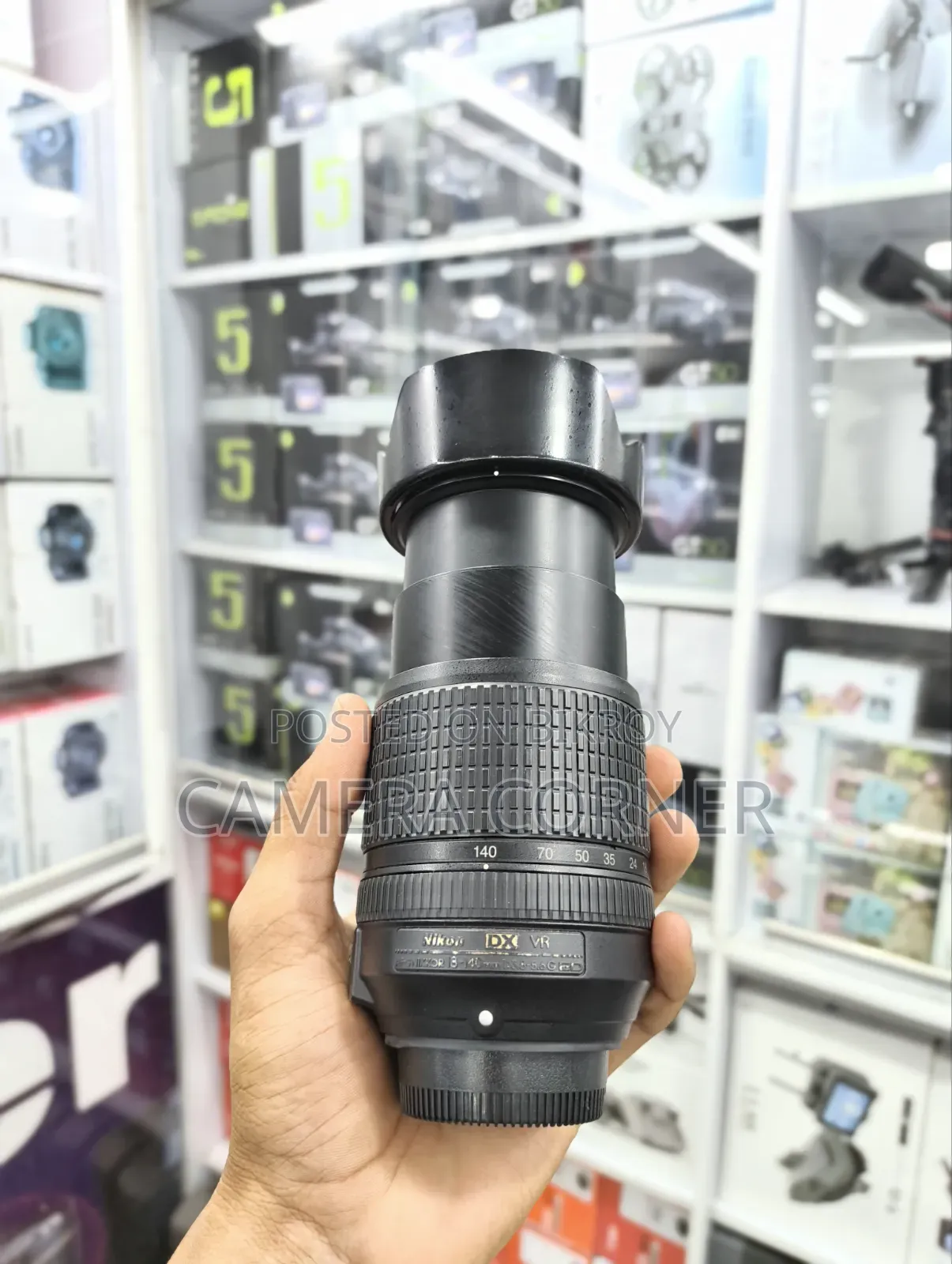 Nikon 18-140mm Len's