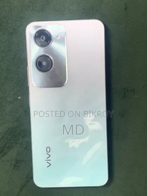Vivo Y18 128 GB Silver