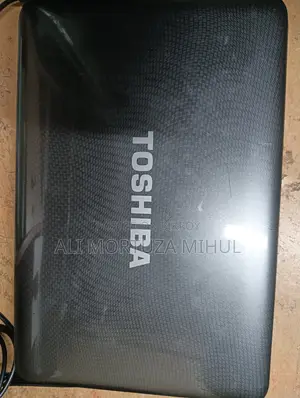 Laptop Toshiba Satellite C850 8GB Intel Core i5 HDD+SSD 640GB