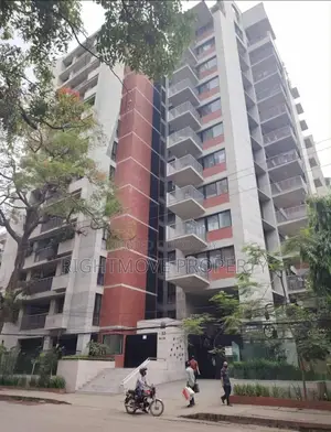3-bedroom Apartment in South Breeze, Dhanmondi for sale