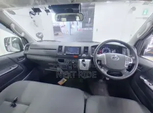 Toyota HiAce 2020 White
