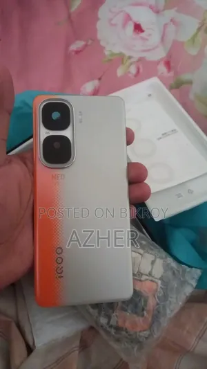 New iQOO 256 GB Orange