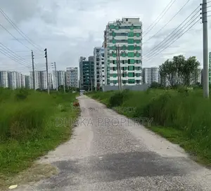 ৬০ ফুট ৩ কাঠা মেট্রো স্টেশন নর্থ এট সেক্টর-১৫/এফ
