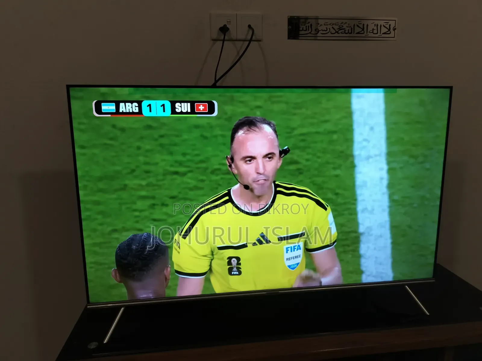 Singer TV for urgent sale.