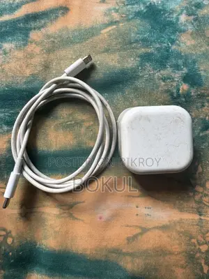 পাওয়ার অ্যাডাপ্টার