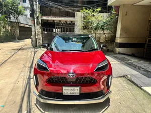 Toyota Yaris Cross 2021 Maroon
