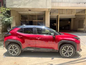 Toyota Yaris Cross 2021 Maroon