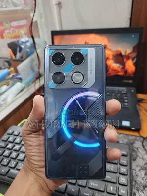 ইনফিনিক্স জিটি ২০ প্রো ১২ জিবি সিলভার