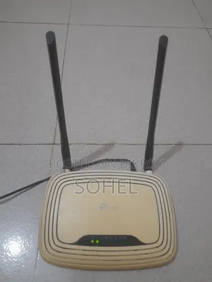 TP-Link 841N Router for sale.