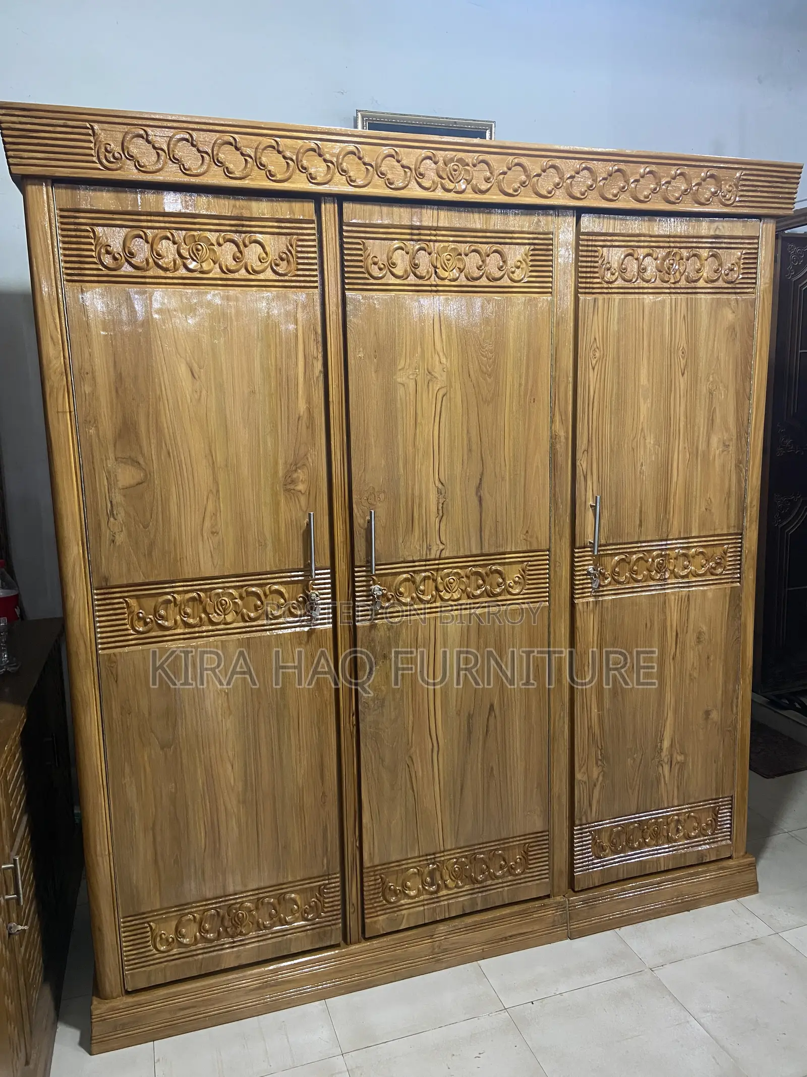 চিটাগং সেগুন কাঠের আলমারি 15% Discount