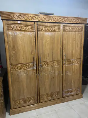 চিটাগং সেগুন কাঠের আলমারি 15% Discount