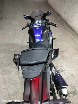Yamaha R1 2025 Blue