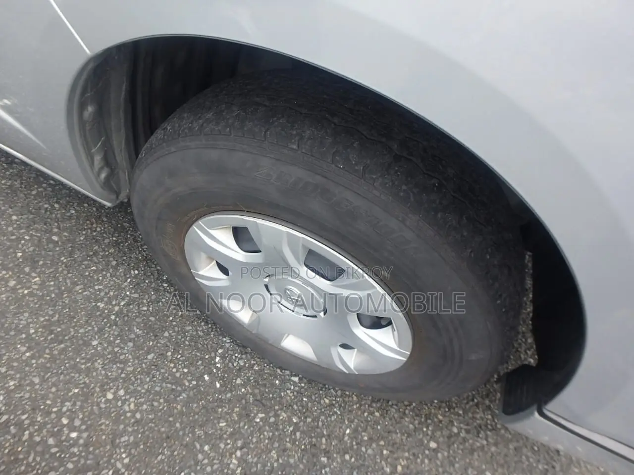 Toyota HiAce 2021 Silver